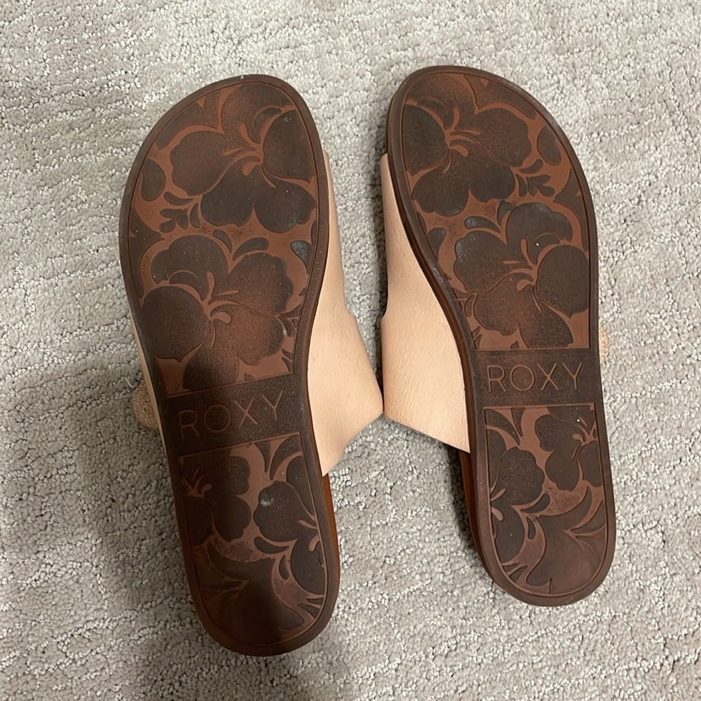 Roxy double strap sandals, size 8 - Picture 2 of 3